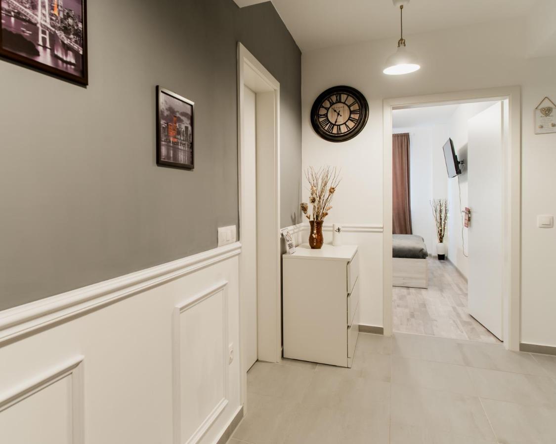 East Side Living & Terrace Apartment Brașov Exterior foto